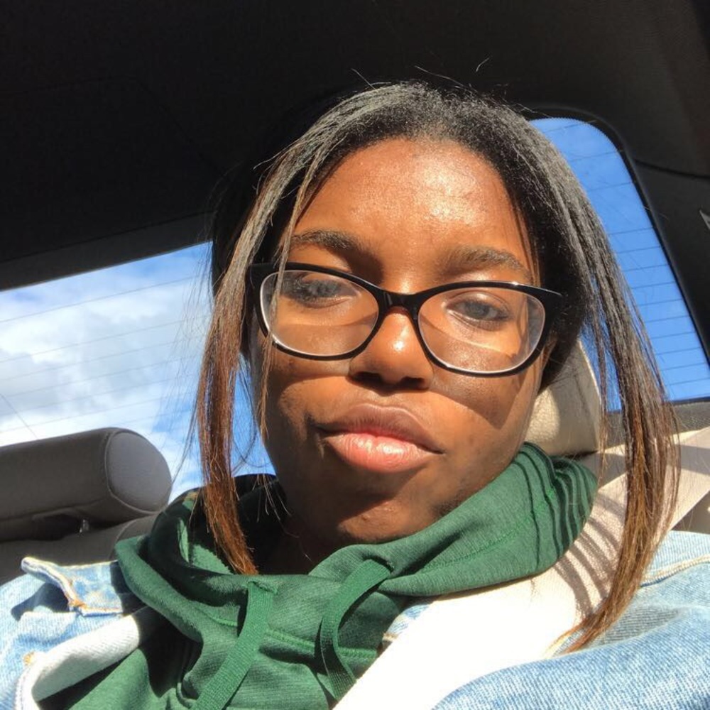 Meet your Posher, Amara